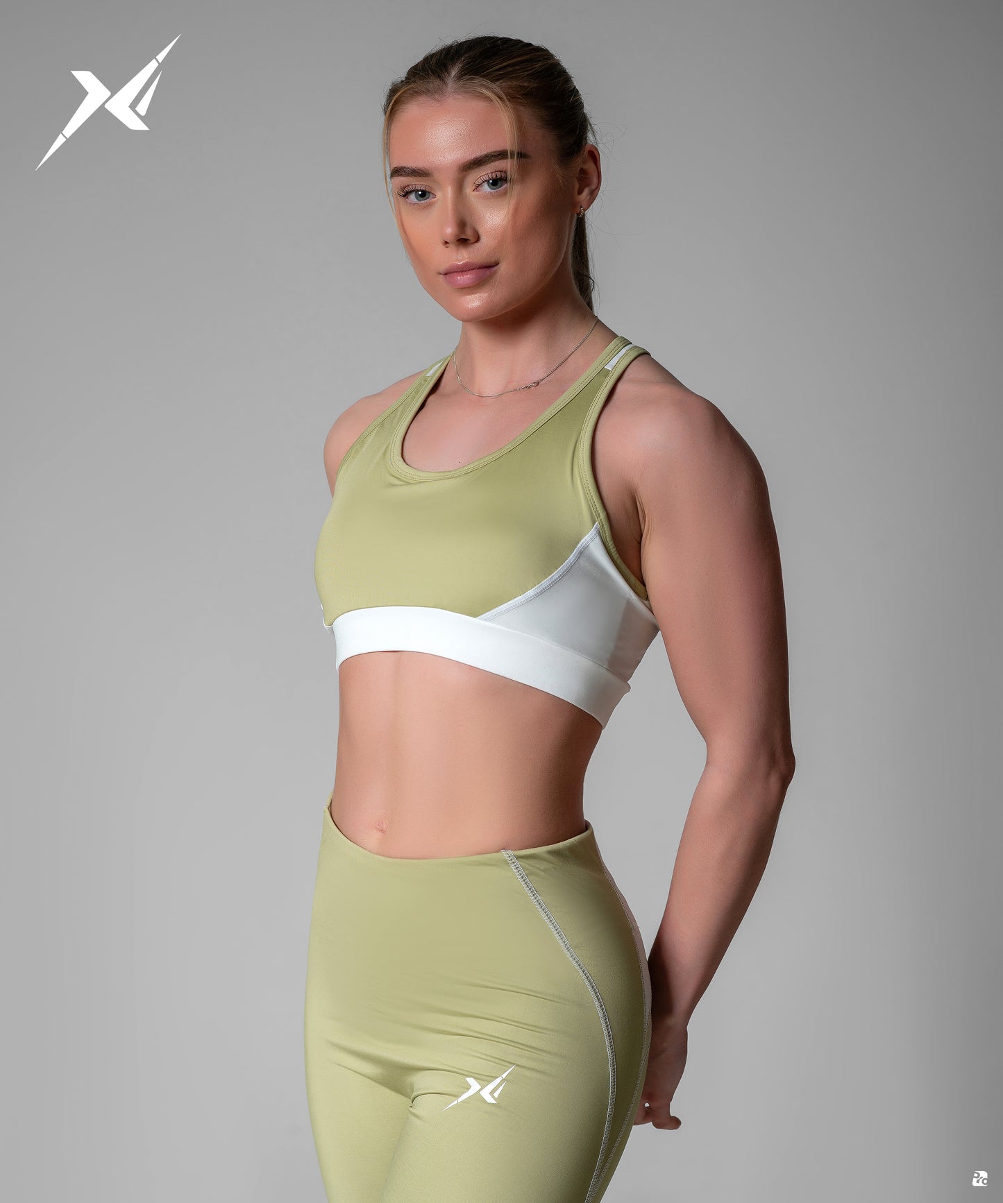 Mintgreen * White Sport Pra space