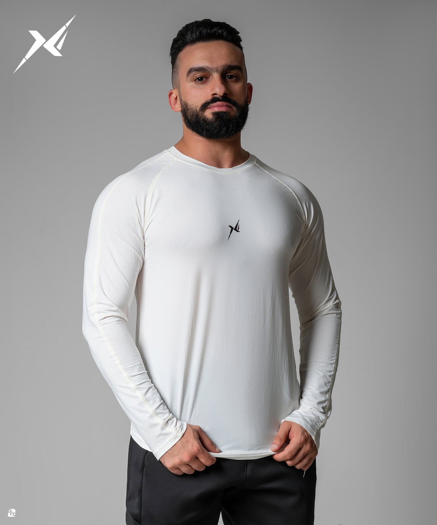 White long sleeve T-shirt