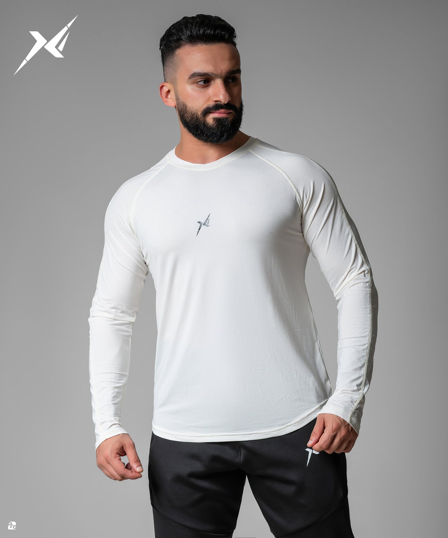 White long sleeve T-shirt